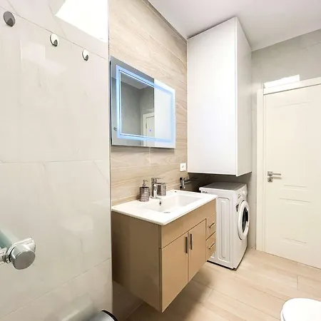 Aqua Vista 598 *