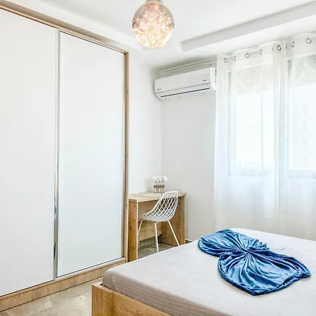 Aqua Vista 598 * Durrës